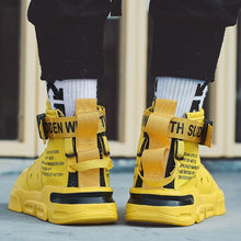 Load image into Gallery viewer, 2020 Men's luxury sneaker " Calzado Hombre"
