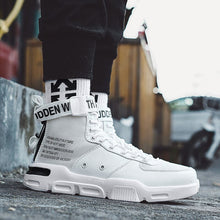 Load image into Gallery viewer, 2020 Men's luxury sneaker " Calzado Hombre"
